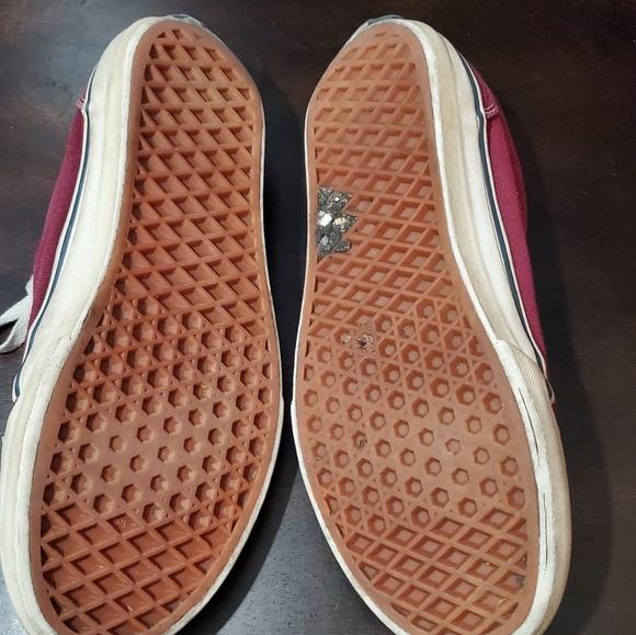 Vans - Picture 3 of 4